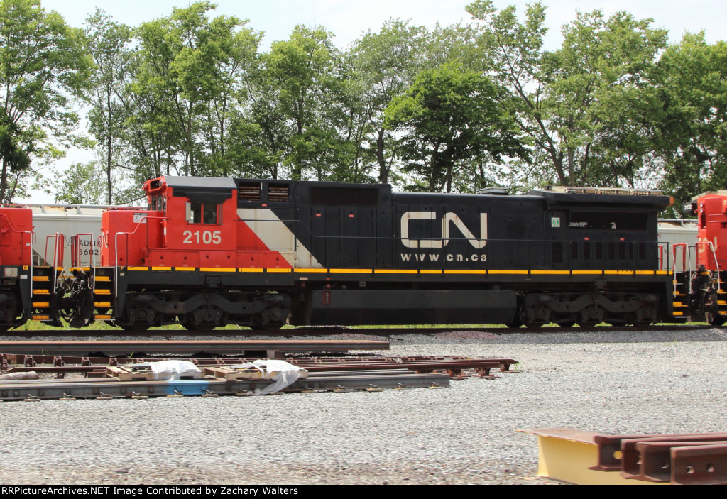 CN 2105